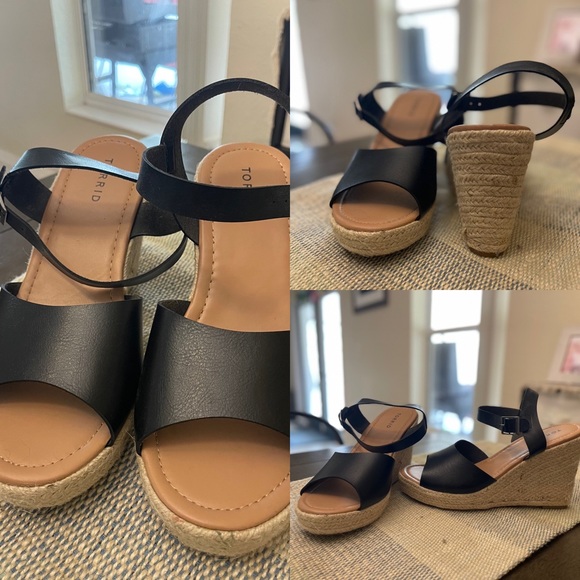 Torrid 11WW black wedges - Picture 1 of 1